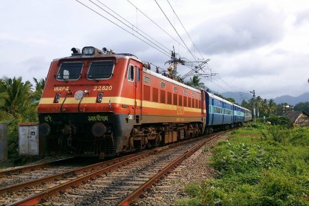 Indian Railways starts to get passenger’s luggage from home service
