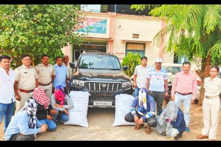 Mahindra Scorpio seized with 50 kg of ganja , 5 arrested by excise department