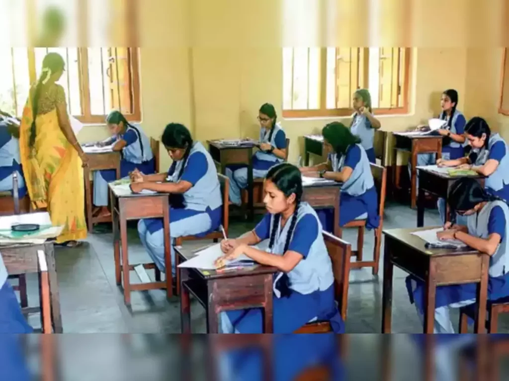 Central Govt Makes Big Change In Education Rule, Scraps ‘no-detention ...