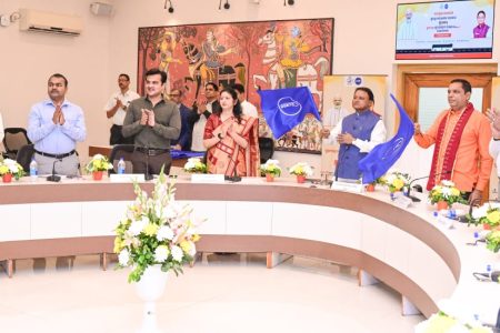Odisha CM flags off OSRTC buses to Ayodhya and Prayagraj for Mahakumbh Mela