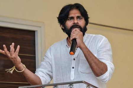 Pawan Kalyan orders probe if his convoy delayed JEE students